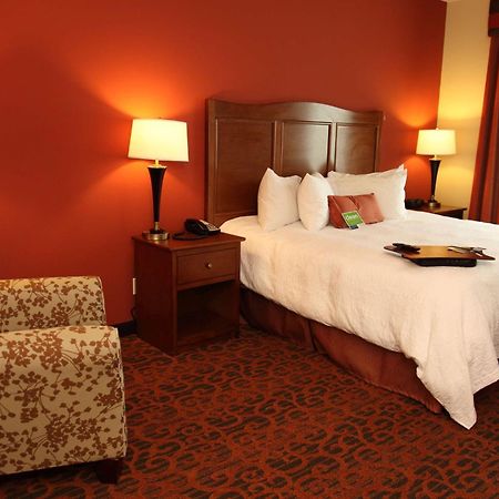 Hampton Inn & Suites Bastrop Exteriör bild