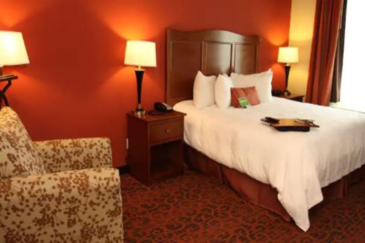 Hampton Inn & Suites Bastrop Exteriör bild