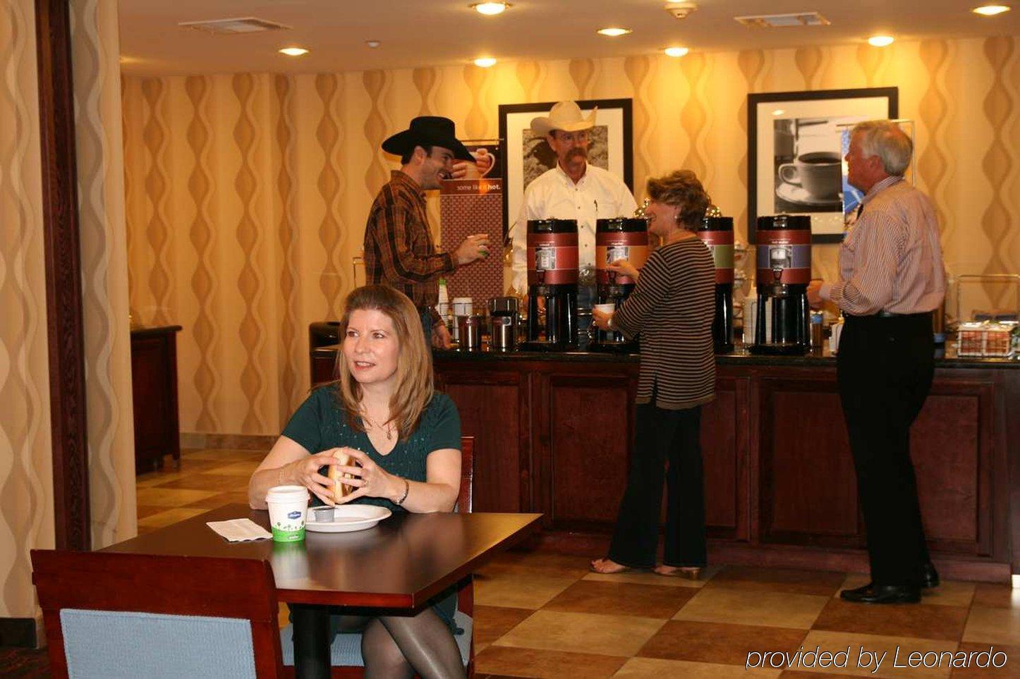 Hampton Inn & Suites Bastrop Restaurang bild